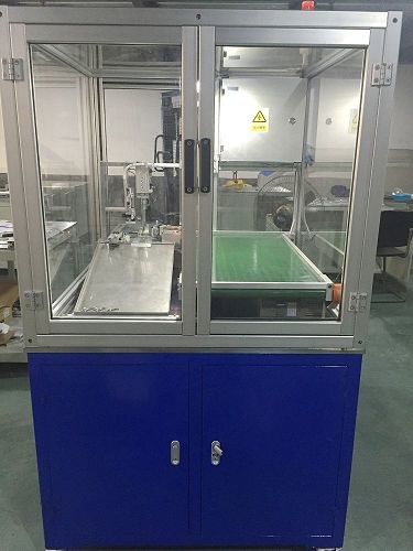 Het automatische flakkeren en de snijmachine gebruikt om perfecte PTFE te krijgen verbonden zuiger als vraag
